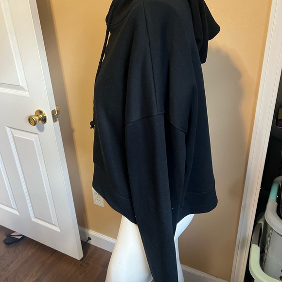 Wild Fable Black Cropped Hoodie Relaxed Fit - Picture 6 of 8